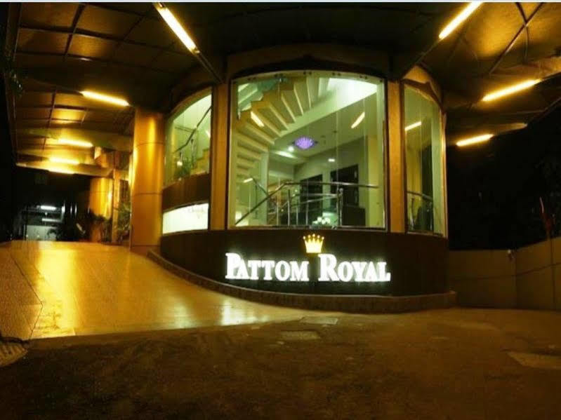Pattom Royal Hotel Thiruvananthapuram Exteriör bild